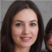 Soy traductora y además doy clases de inglés para adultos y niños